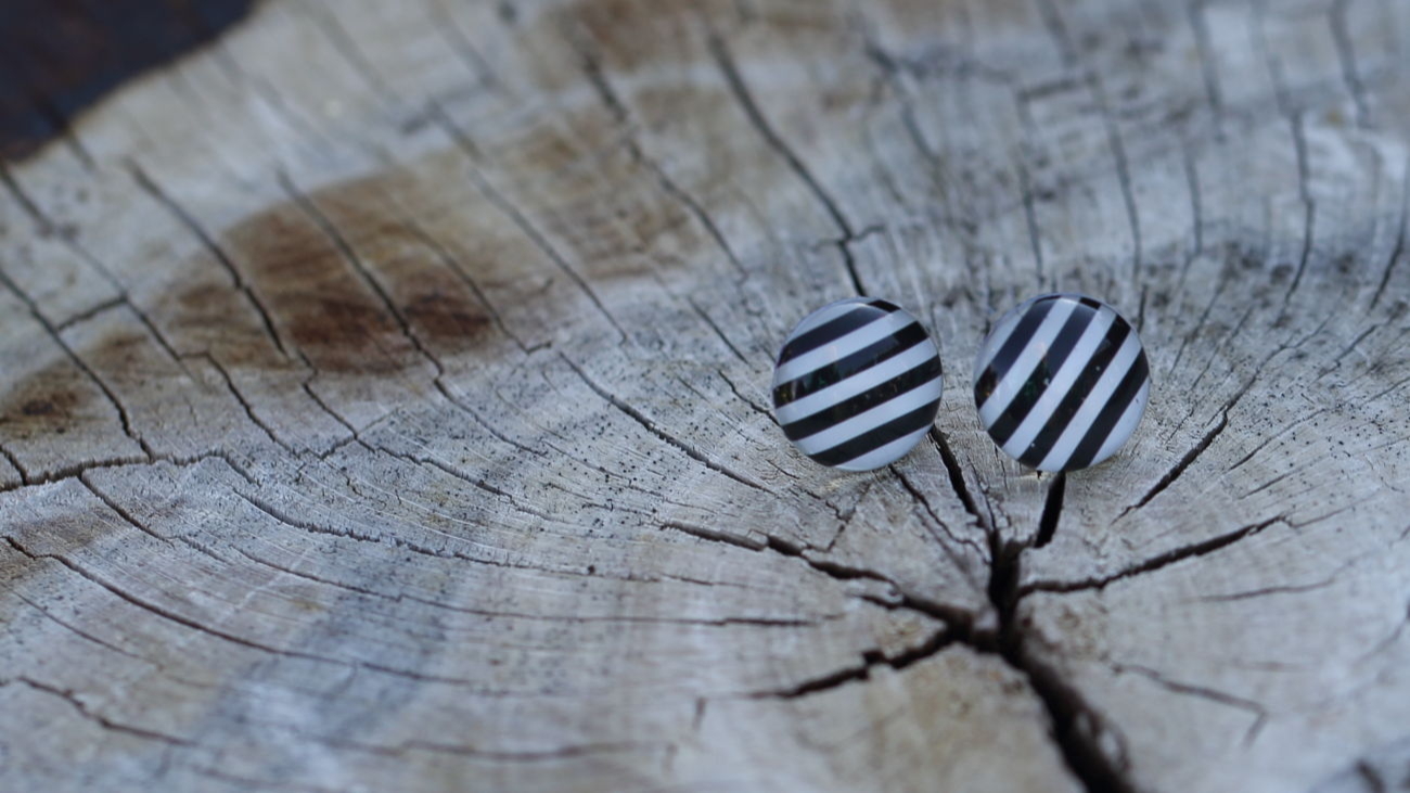 Náušnice pecky - Černobílé proužky